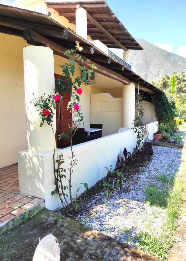 Eoliano B&B Мальфа Екстер'єр фото