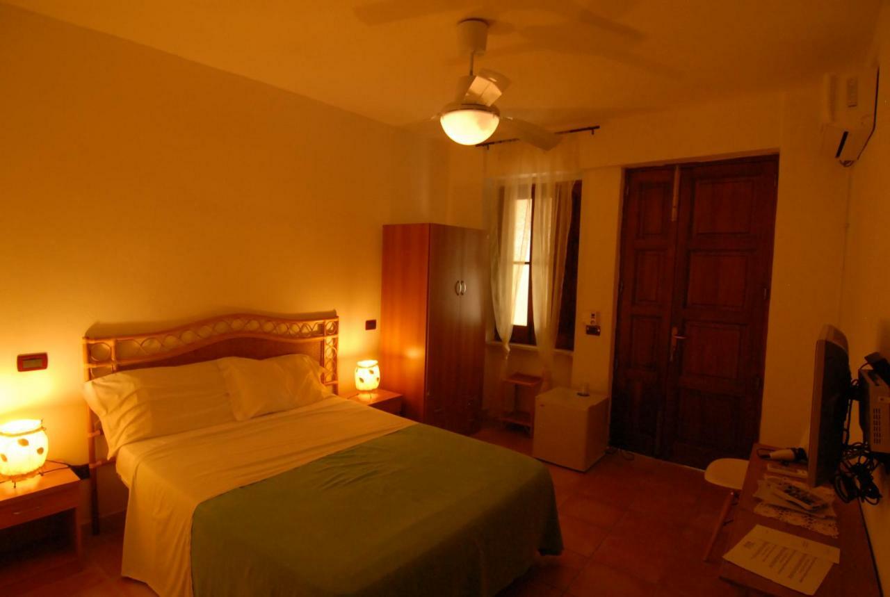 Eoliano B&B Мальфа Екстер'єр фото